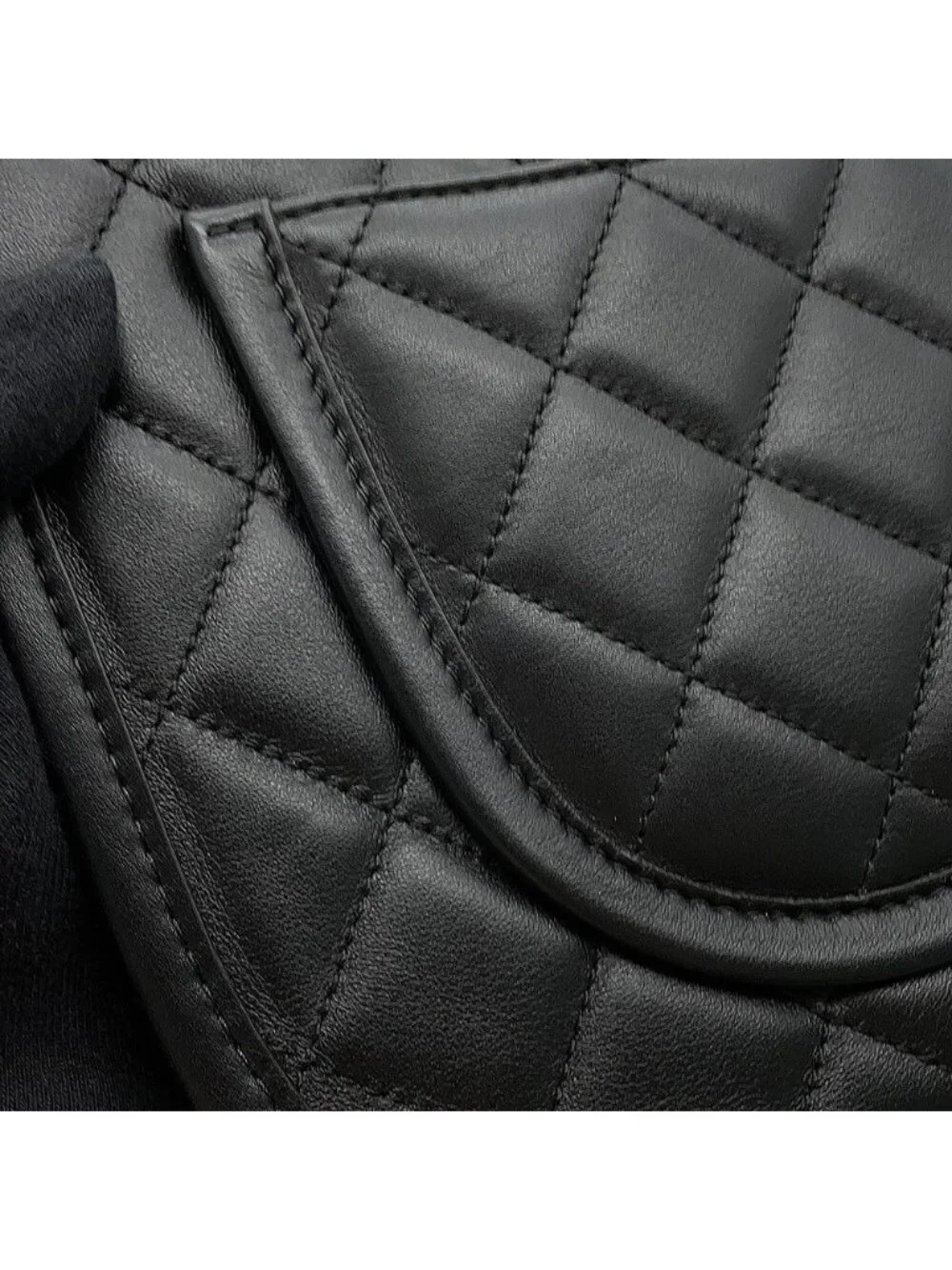 Chanel Chain Shoulder Bag Quilted CC Logo Hobo Lambskin 2-Way Black
